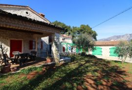 Labin, okolica, prekrasna autohtona kuća za odmor., Labin, House