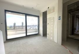 STAN + GARAŽA, PENTHOUSE, NOVOGRADNJA, PRODAJA, SREBRNJAK, 189 m2, 4s, Maksimir, Appartamento