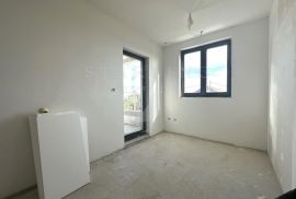 STAN + GARAŽA, PENTHOUSE, NOVOGRADNJA, PRODAJA, SREBRNJAK, 189 m2, 4s, Maksimir, Appartamento