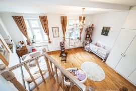 Zagreb, stan na početku Pantovčaka – 37 m² + 30 m² s vrtom od 100 m², Zagreb, Flat