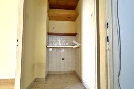 Donja Vežica, poslovni prostor 53m2, Rijeka, Commercial property