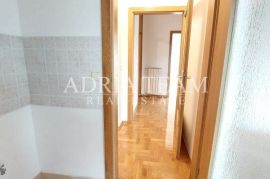 DVOSOBNI PREUREĐENI STANOVI U POTKROVLJU - DONJA DUBRAVA, ZAGREB, Zagreb, Appartment