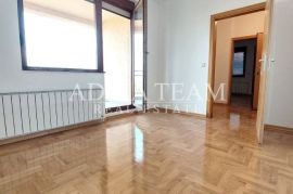 DVOSOBNI PREUREĐENI STANOVI U POTKROVLJU - DONJA DUBRAVA, ZAGREB, Zagreb, Appartment