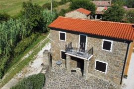 Buje-okolica, Šarmantna kamena kuća s bazenom, Buje, House