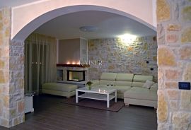 Porat, Krk - duplex villa sa bazenom, 200m od mora, Malinska-Dubašnica, Σπίτι