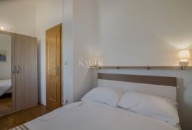 Klimno, otok Krk - apartman 63m2, 1. red do mora, Dobrinj, Wohnung