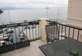 Opatija, stan u austrougarskoj vili I red do mora, Opatija, Wohnung