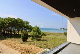 Zadar, Privlaka moderna kuća s bazenom 110 m od mora, Privlaka, House