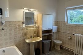 Ičići - 3sobni stan u obiteljskoj kući 250 m od mora za najam, Opatija - Okolica, Appartement