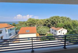 Nerezine, otok Lošinj - apartman 66,63 m2 na mirnoj lokaciji, Mali Lošinj, Flat