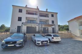 Nerezine, otok Lošinj - apartman 66,63 m2 na mirnoj lokaciji, Mali Lošinj, Διαμέρισμα