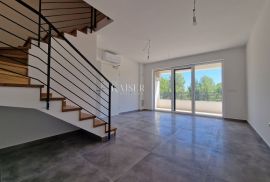 Nerezine, otok Lošinj - apartman 66,63 m2 na mirnoj lokaciji, Mali Lošinj, Flat