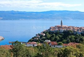 Vrbnik, otok Krk- apartman 93m2 s pogledom na Vrbnik, Vrbnik, Wohnung