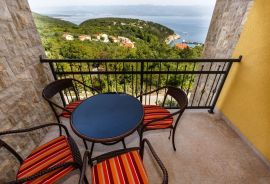 Vrbnik, otok Krk- apartman 93m2 s pogledom na Vrbnik, Vrbnik, Wohnung