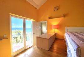 Opatija, Pobri - vila na zemljištu od 4300 m2 s jedinstvenim pogledom, Opatija - Okolica, Kuća