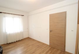 Kastav, dvosobni komforni stan s vrtom i parkirnim mjestom, Kastav, Apartamento