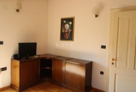 Opatija, Volosko,stan na II katu na atraktivnoj poziciji s lijepom vizurom prema moru, Opatija, Apartamento