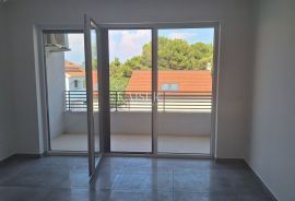 Nerezine, otok Lošinj - dvoetažni apartman 75,65 m2, blizina mora, Mali Lošinj, Apartamento