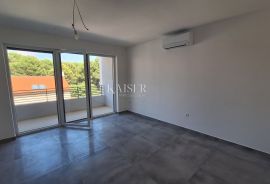 Nerezine - dvoetažni apartman 75,65 m2, blizina mora, Mali Lošinj, Wohnung