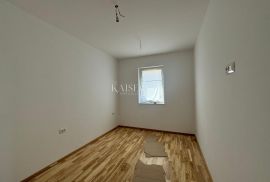 Mali Lošinj - stan u centru s vlastitom okućnicom, Mali Lošinj, Appartement