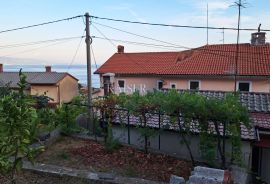 Opatija, samostojeća kuća s vrtom u blizini centra, Opatija, House