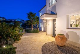 Kornić, Otok Krk- Vila 121m2 s pogledom na more i bazenom, Krk, House