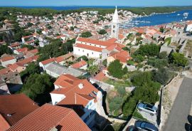 Mali Lošinj, novogradnja, stan u centru grada, Mali Lošinj, Kвартира