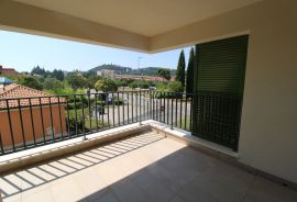 Labin, centar - 2S+DB s terasom, 61 m2, Labin, شقة