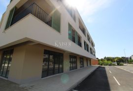 Labin, centar - 2S+DB s terasom, 76 m2, Labin, Διαμέρισμα