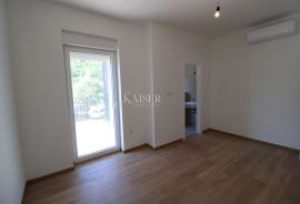 Labin - novogradnja prvi red do mora, 82 m2, Labin, Kвартира