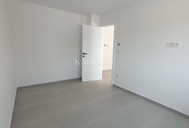 Malinska, Otok Krk- stan 107m2 s pogledom na more, Malinska-Dubašnica, Wohnung