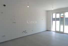 Malinska, Otok Krk- stan 107m2 s pogledom na more, Malinska-Dubašnica, Wohnung