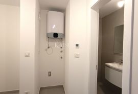 Malinska, Otok Krk- stan 110m² s bazenom, Malinska-Dubašnica, Appartment