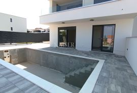 Malinska, Otok Krk- stan 110m² s bazenom, Malinska-Dubašnica, Appartment