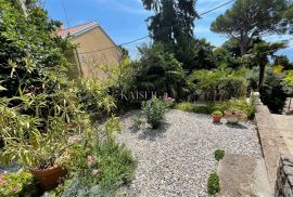 Opatija, Volosko, stan drugi red do mora s parkirnim mjestom, Opatija, Apartamento