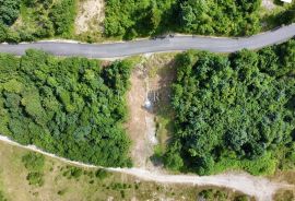 Fužine – Jedinstveno građevinsko zemljište s pogledom na jezero, Fužine, Land