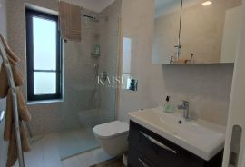 Malinska, luksuzni dvoetažni apartman 130m2, pogled more, Malinska-Dubašnica, Flat