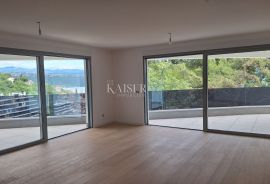 Opatija, centar, novogradnja, luksuzan stan na I katu s liftom i pogledom, Opatija, Appartment