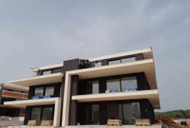 Istra - Rovinj, luksuzan stan u prizemlju blizu mora, Rovinj, Apartamento