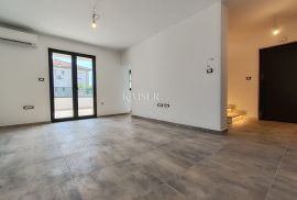 VIŠKOVO, MARINIĆI - 2S+DB od 125M2 s prostranom terasom, Viškovo, Appartment