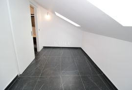 Opatija, penthouse, blizina centra, pogled na Opatiju i Kvarner s vrha krova, Opatija, Flat