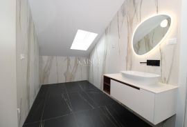 Opatija, penthouse, blizina centra, pogled na Opatiju i Kvarner s vrha krova, Opatija, Kвартира