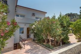 Mali Lošinj - predivna vila 200m od mora, Mali Lošinj, House