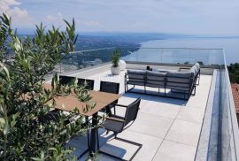 Opatija rivijera, jedinstvena vila sa spektakularnim pogledom na more i grad, Matulji, House