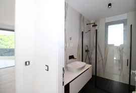 Opatija, penthouse, na traženoj lokaciji s pogledom, Opatija, Appartamento