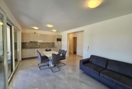 Otok Krk, Malinska - apartman 77m2, 100m do mora, Malinska-Dubašnica, Διαμέρισμα