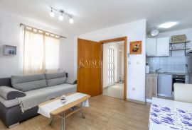 Karlobag - apartman 66m2, 1. red do mora, Karlobag, Kвартира