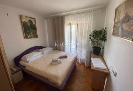 Veprinac - kuća s više stambenih jedinica, 240 m2, Opatija - Okolica, Casa