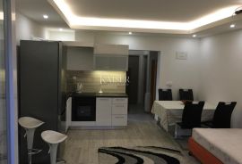 Veprinac - kuća s više stambenih jedinica, 240 m2, Opatija - Okolica, Maison