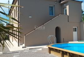 Drenova - moderna kuća s bazenom, 150 m2, Rijeka, Famiglia